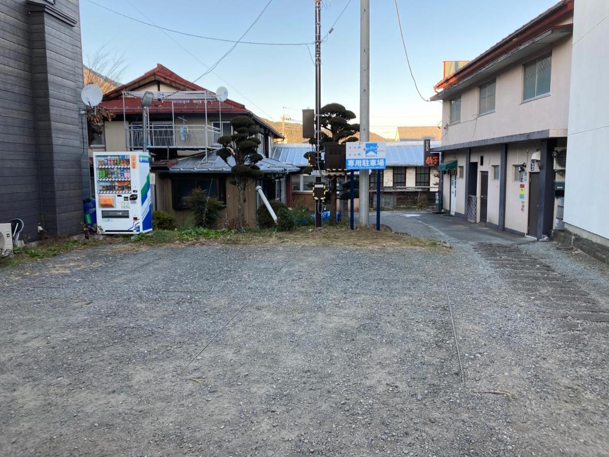 Mt Fuji Hostel Michael'S Fujiyoshida Exterior photo